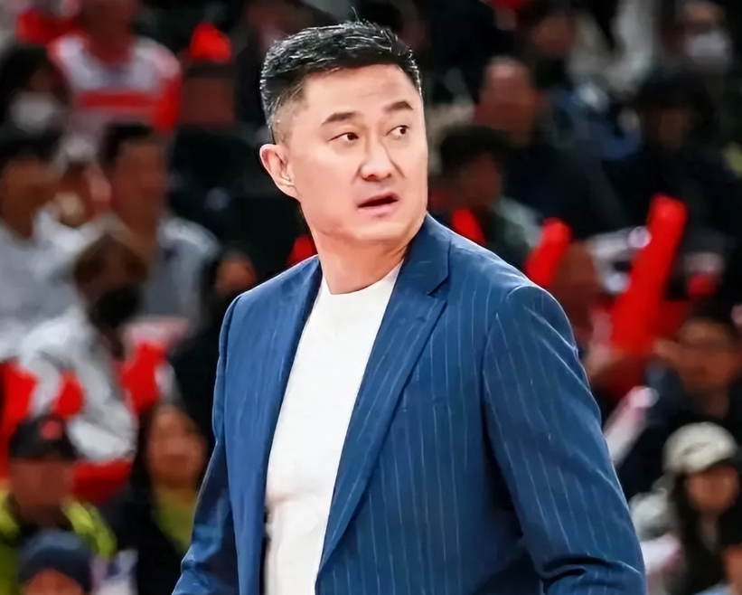 乐鱼体育网址-CBA3消息：广东队被18分逆转，杜峰揪出3人，郭士强看好冲冠3黑马